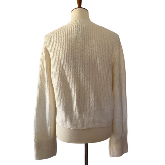 Abercrombie & Fitch Knit Cardigan Sweater Pearl Button Medium - Picture 2 of 6